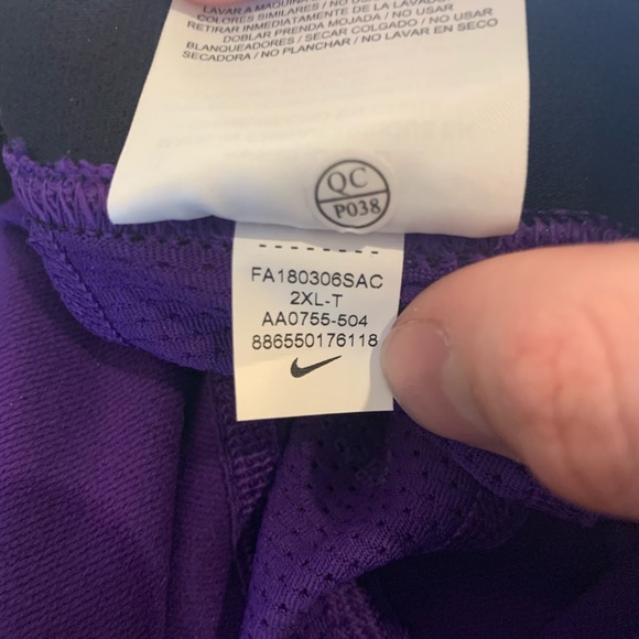 Nike NBA Pro Hyperstrong Padded Tights Pants 3/4 Purple Player Issued 2XL-T - Picture 2 of 2